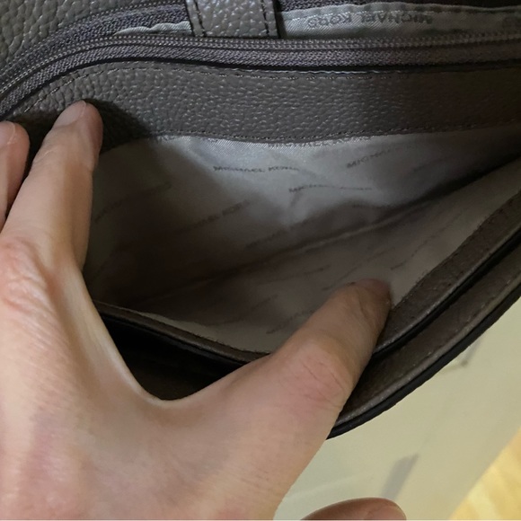 Michael Kors Crossbody, Grey with Silver hardware - Picture 7 of 8